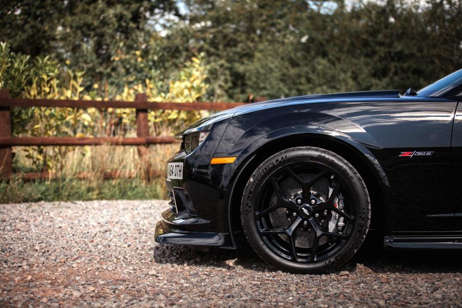 Детали экстерьера Chevrolet Camaro Z28 Chris Harris Car 2015 года  (фото 12 из 138)